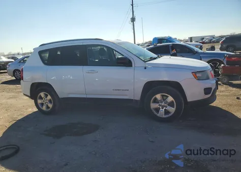 2014 Jeep Compass Sport z USA, uszkodzony, nr VIN 1C4NJCBA4ED844150